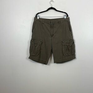 The North Face Mens 36 Cargo Shorts 8 Pocket Relaxed Fit Green Casual Shorts